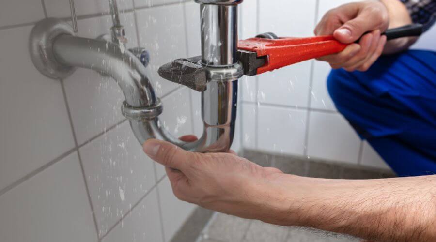 Expert burst pipe repair services in Bradenton Beach, FL